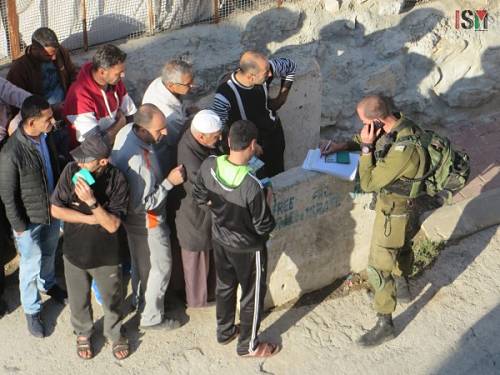 Les résidents palestiniens d'Hébron tenus de s'inscrire en préparation de nouvelles restrictions